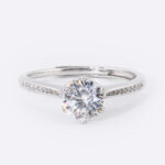 Elegant Round Cut Moissanite Ring – S925 Sterling Silver