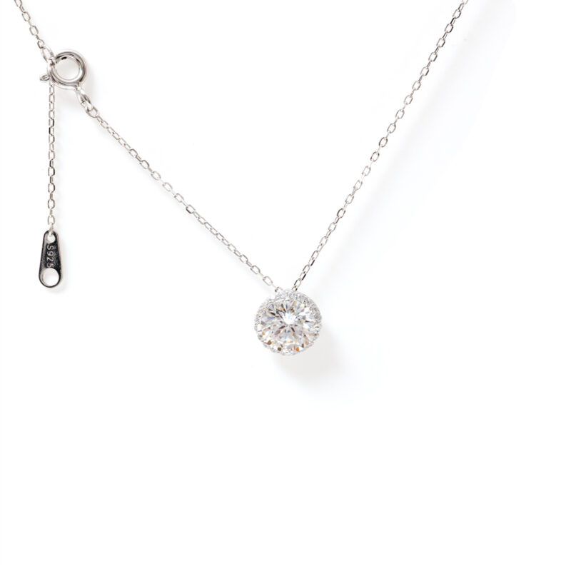 Bella Round-Halo Necklace