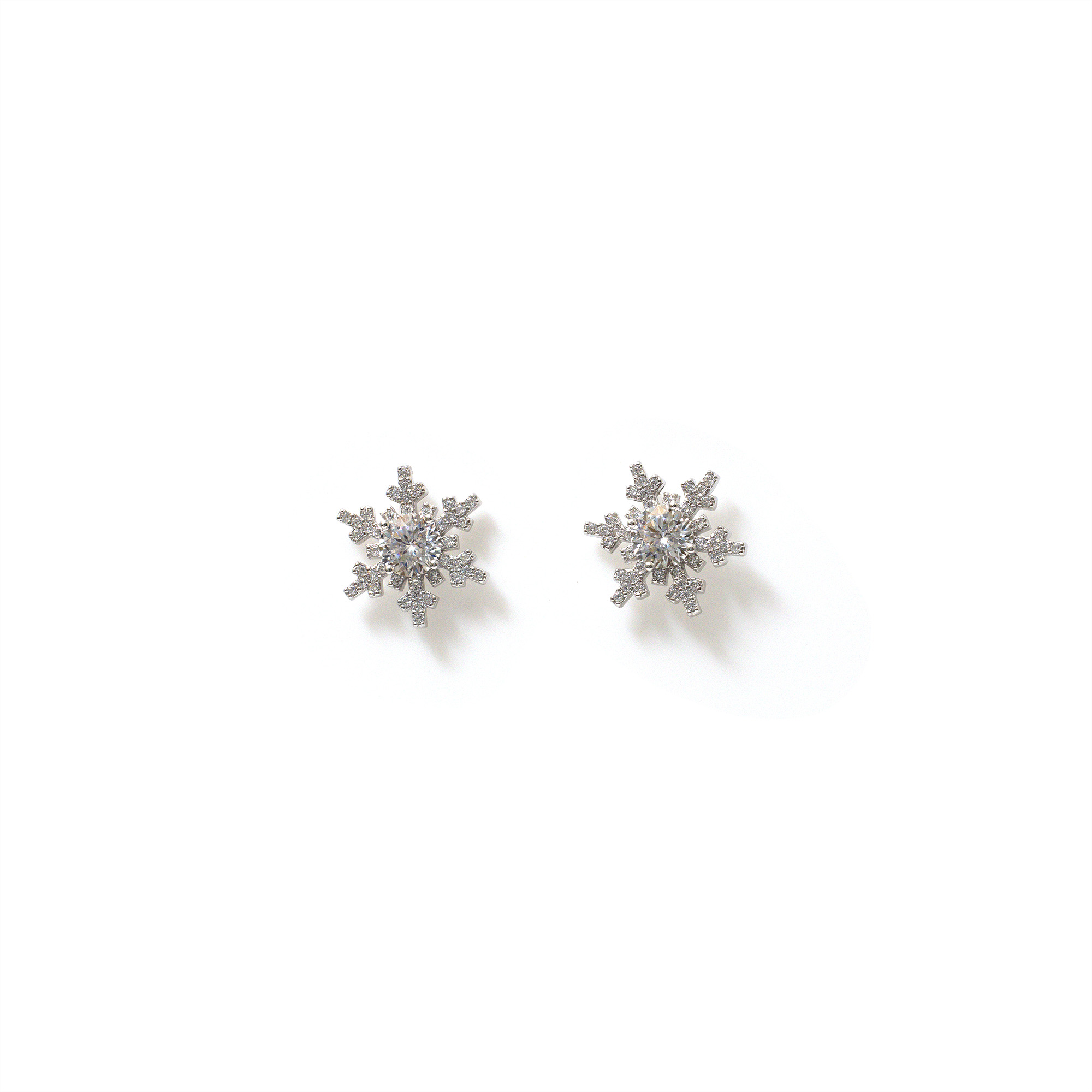 A0218-01 Freya Snowflake Studs
