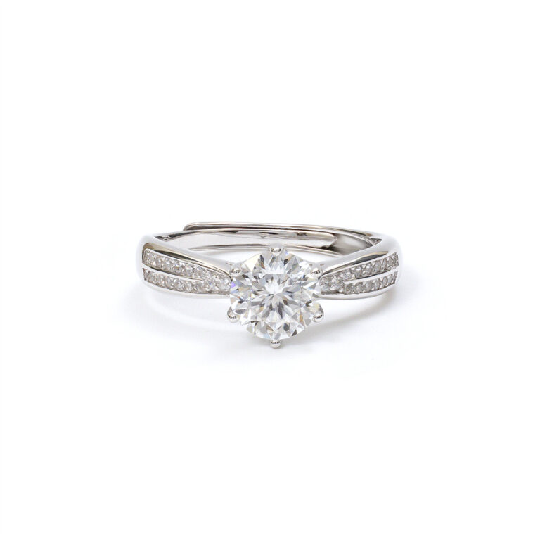Celeste Chevron-Solitaire Ring