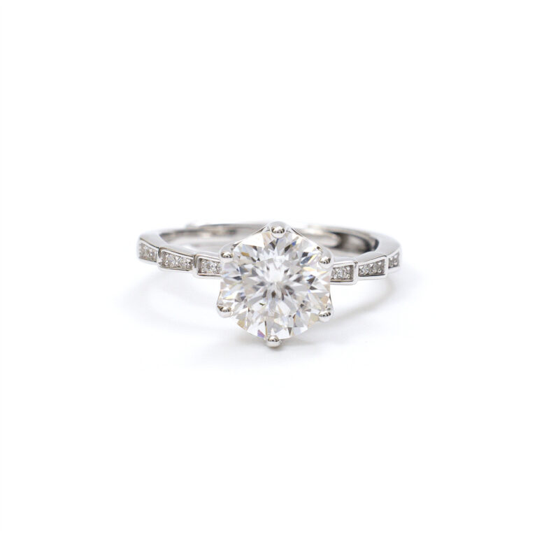 Kiara Square-Cluster Ring